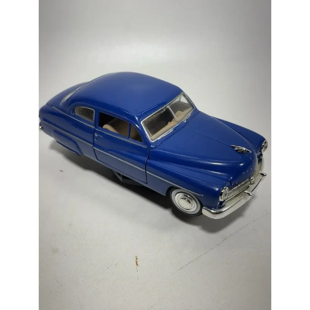 1949 Mercury Coupe Diecast Model Car Blue 1:24 Scale Opening Hood Doors